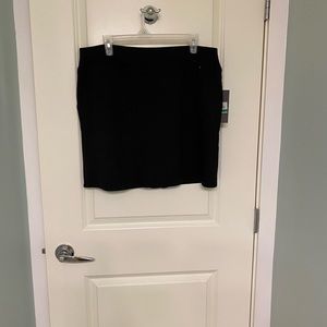 BNWT Jones New York Black Skort size large